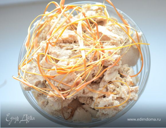 Кофейное мороженое с карамелью Кофейное мороженое с карамелью