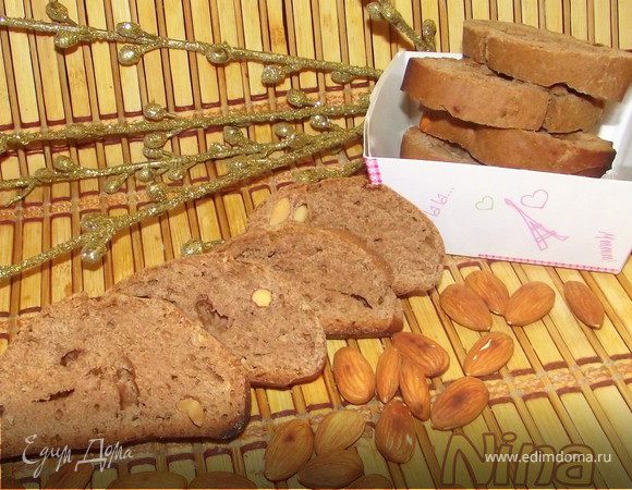 Бискотти с орехами и белым шоколадом Бискотти с орехами и белым шоколадом