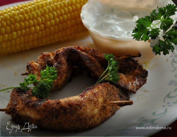 Курятина на шпажках с соусом Курятина на шпажках с соусом