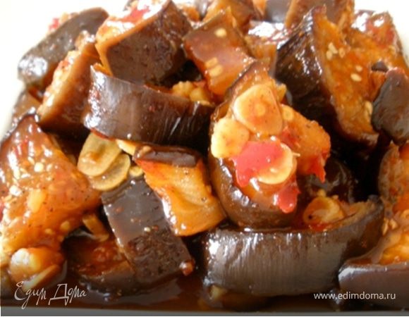Салат-закуска из баклажанов, запеченных в меду и чили