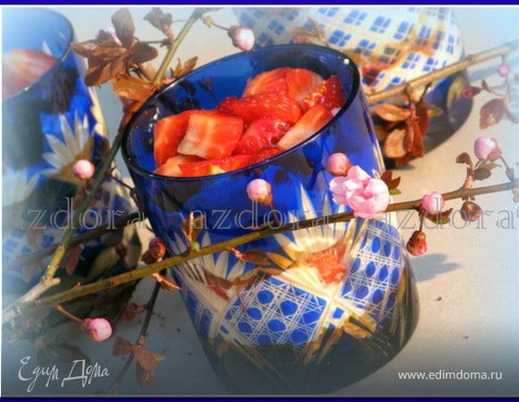 Тирамису без яиц, с рикоттой и клубникой