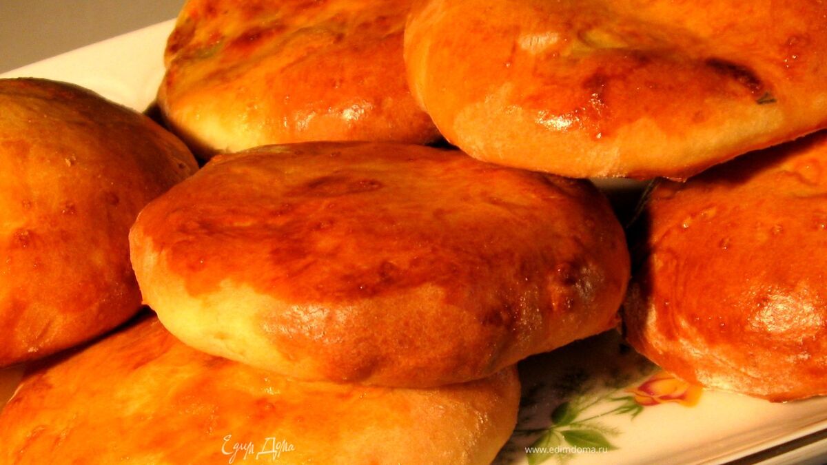 Духовые пирожки  с капустой