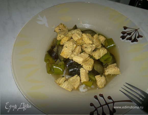 Рис с баклажаном и перцем в восточно - азиатском стиле с грудкой индейки Рис с баклажаном и перцем в восточно - азиатском стиле с грудкой индейки