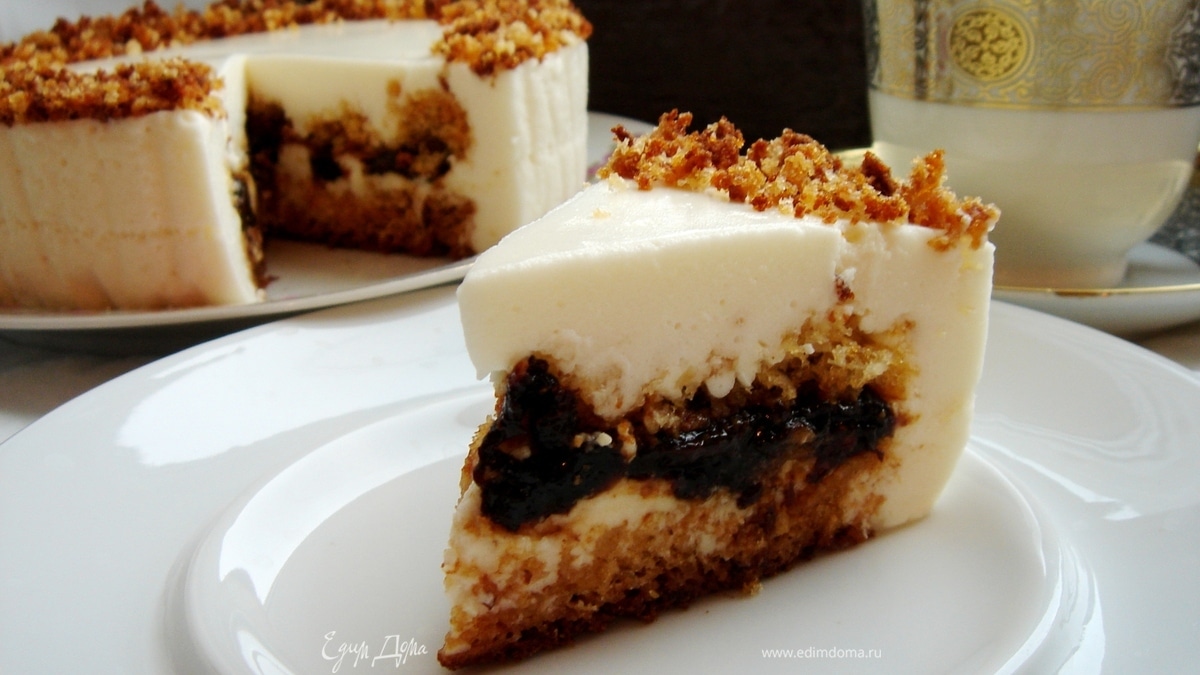 Медовый торт с черносливом 