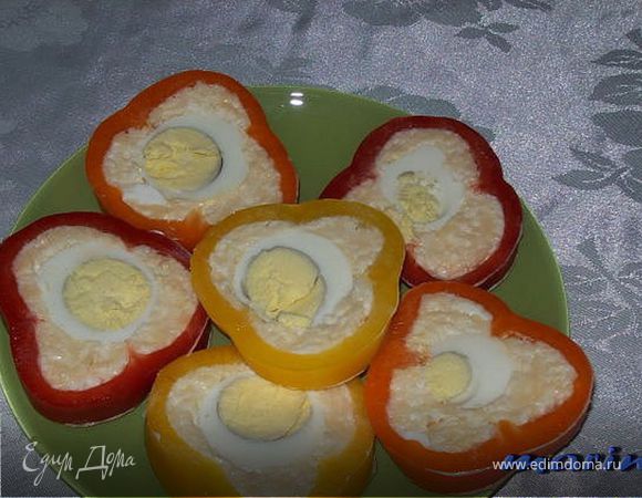 Перцы, фаршированные сыром Перцы, фаршированные сыром