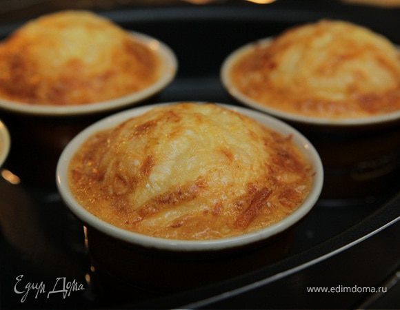 Крабовое суфле с чеддером и пармезаном 