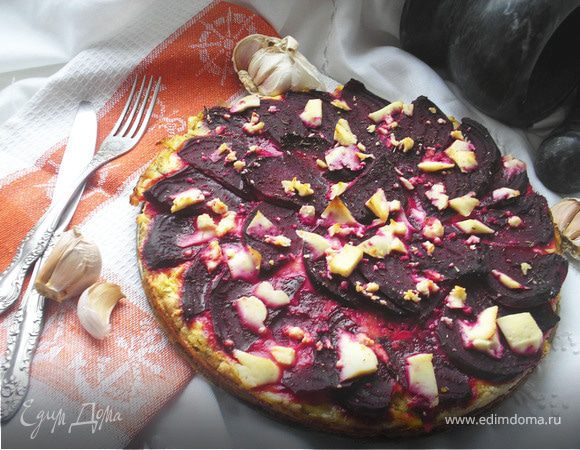 Греческий пирог "Падзаропита" с фетой и свеклой