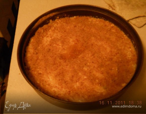 Шарлотка с рисом и яблоками