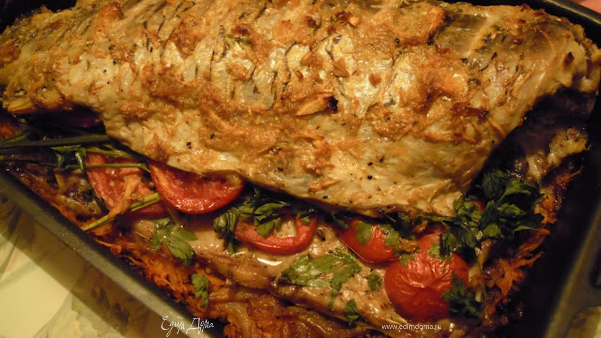 Карп, запеченный в духовке