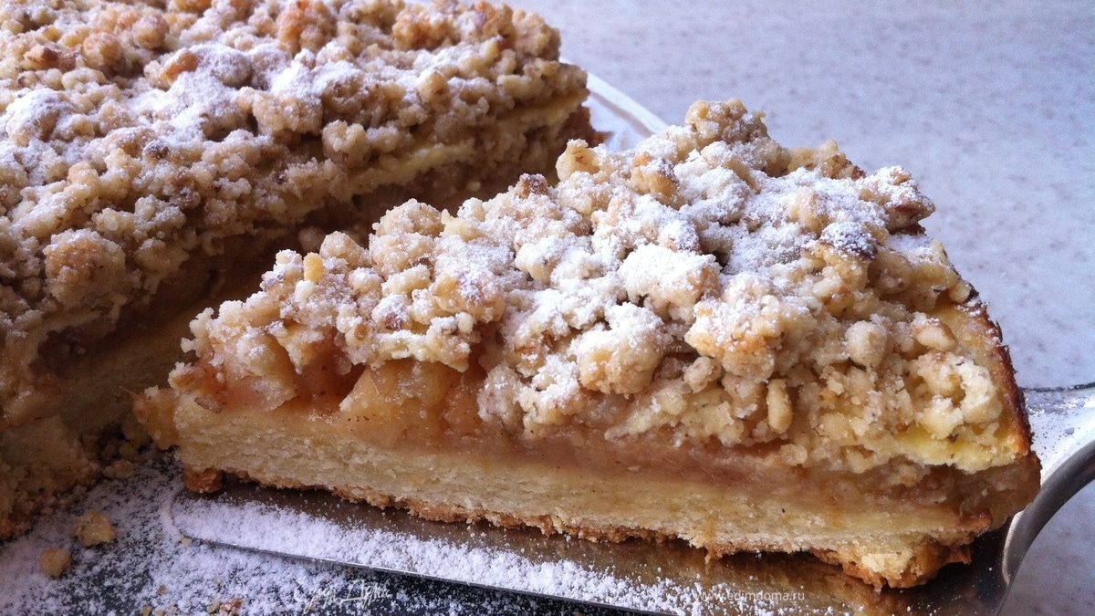 Яблочный пирог со штрейзелем