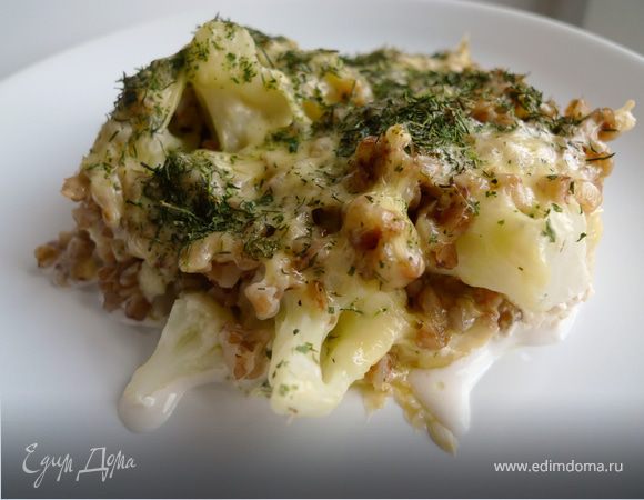 Запеканка из гречи и цветной капусты под сырной корочкой