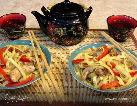 Лапша с куриной грудкой по-китайски Лапша с куриной грудкой по-китайски