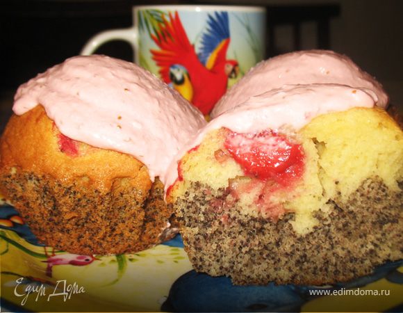Маковые кексы с клубникой Маковые кексы с клубникой
