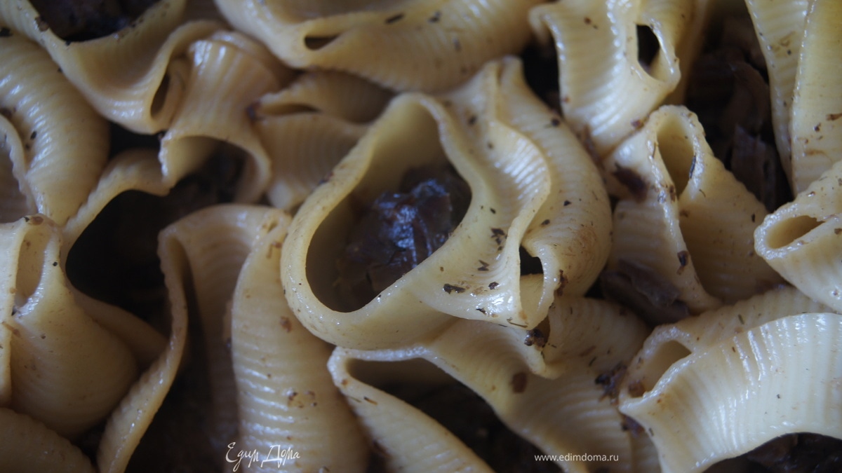 Макароны (сonchiglie) фаршированые кабаном