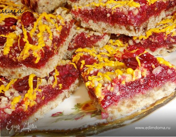 Клюквенно-ореховый пирог с апельсиновым шоколадом Клюквенно-ореховый пирог с апельсиновым шоколадом