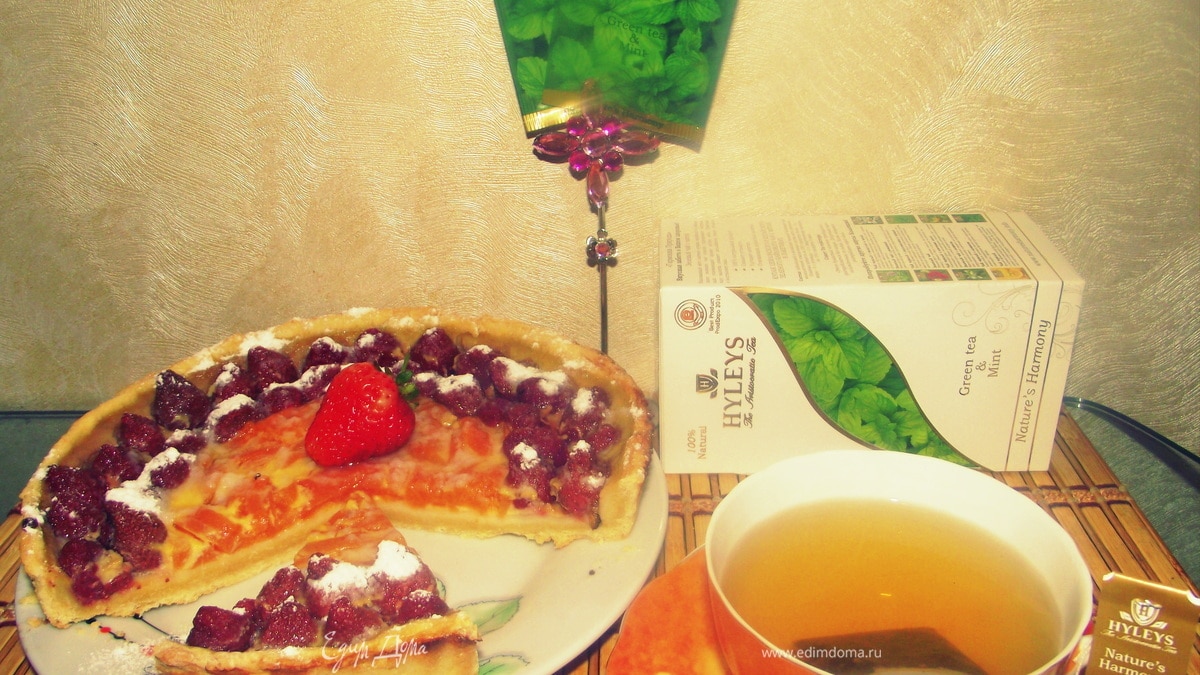 Пирог с клубникой