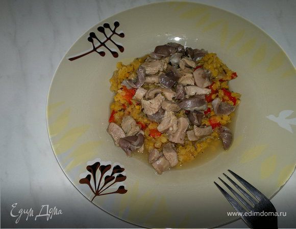 Острая чечевица с перцем и луком ( возможен постный вариант ) + желудки и бедро индейки