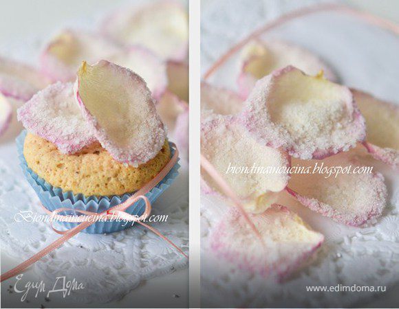 Миндальные экспресс-пирожные с двумя видами шоколада Миндальные экспресс-пирожные с двумя видами шоколада