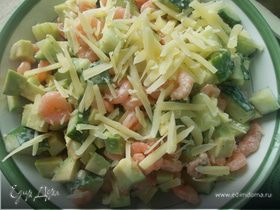 Салат из авокадо и креветок с имбирной заправочкой