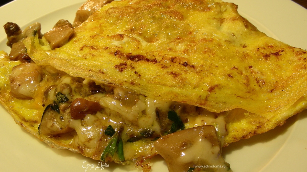 Омлет с белыми грибами и эстрагоном по-французски