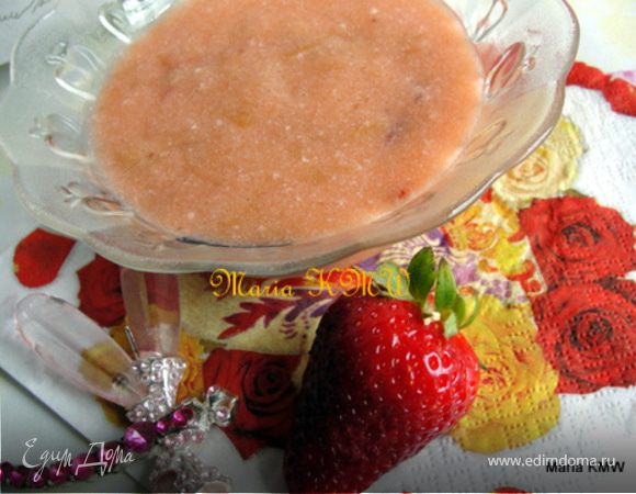 Клубнично-ревеневое фламмери (десертный крем)