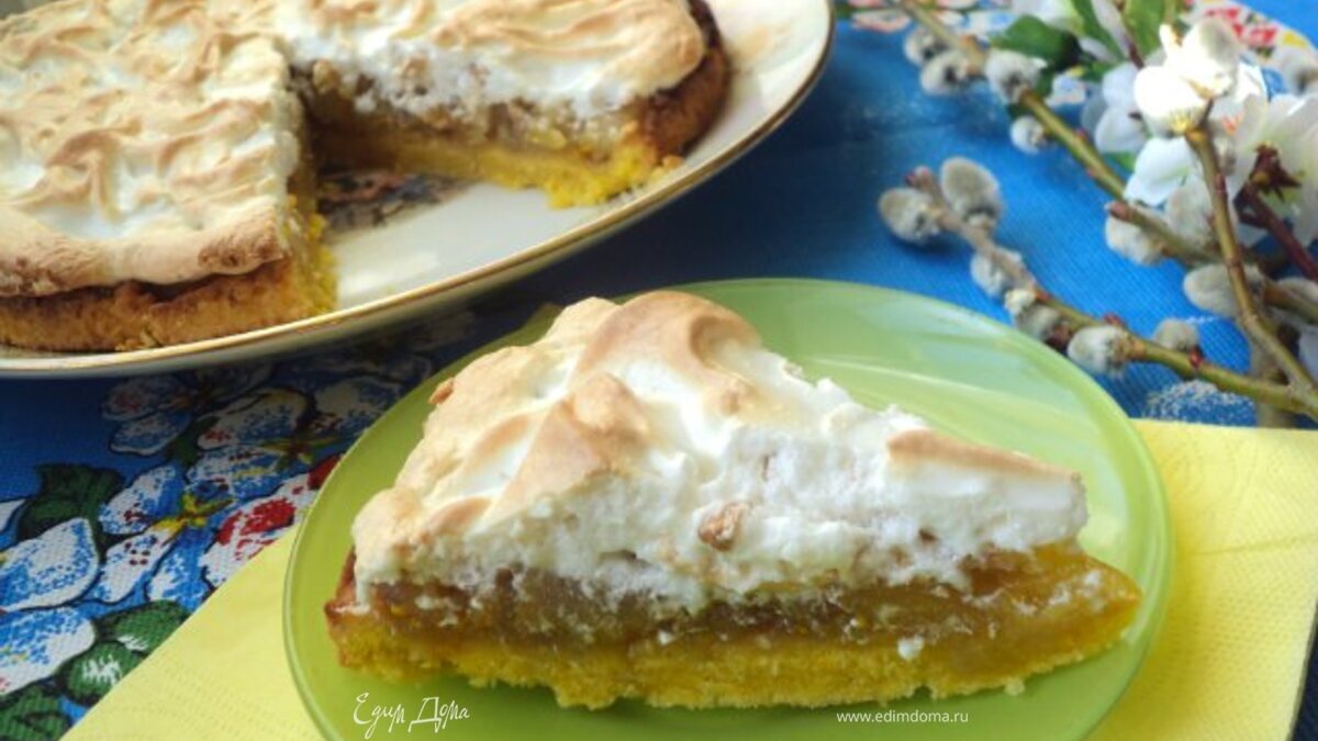 Корж с яблочной начинкой