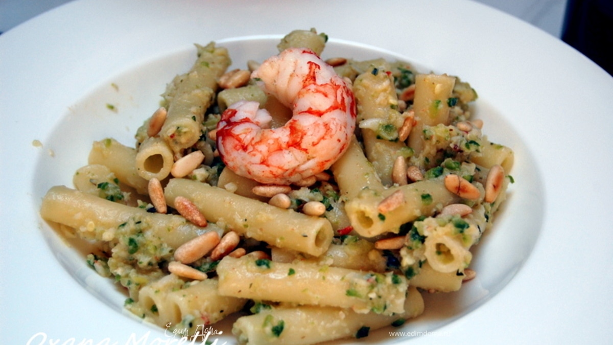 Паста с креветками и цукини