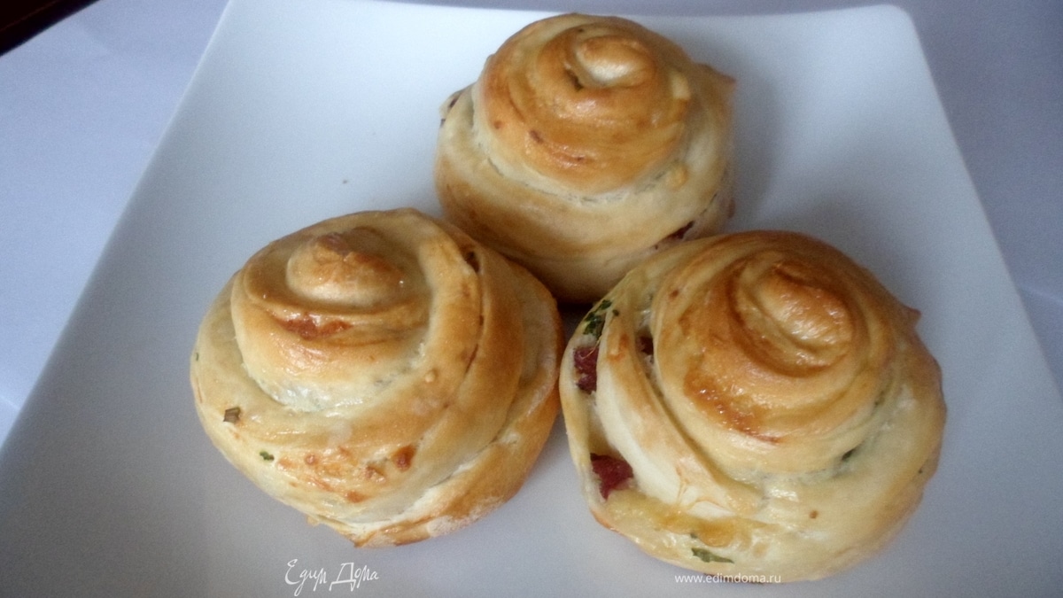 Булочки "Аппетитные" с сыром и ветчиной