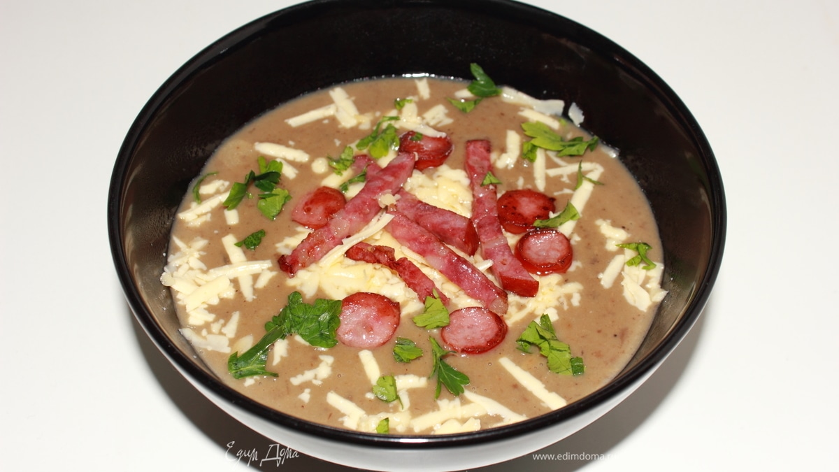 Сливочный грибной крем-суп с копчёностями