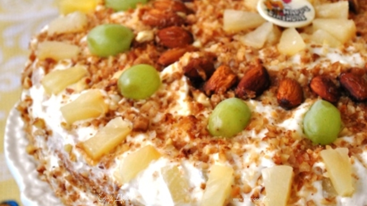 Торт "Апрель" с ананасами и грильяжем