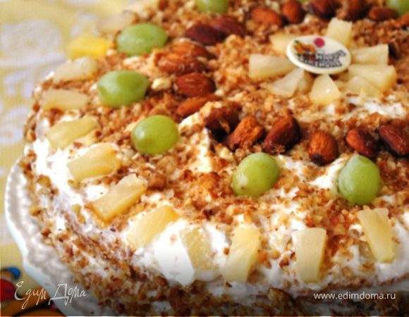 Торт "Апрель" с ананасами и грильяжем