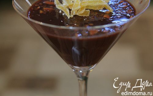 Рецепт Имбирный десерт с курагой и шоколадным соусом