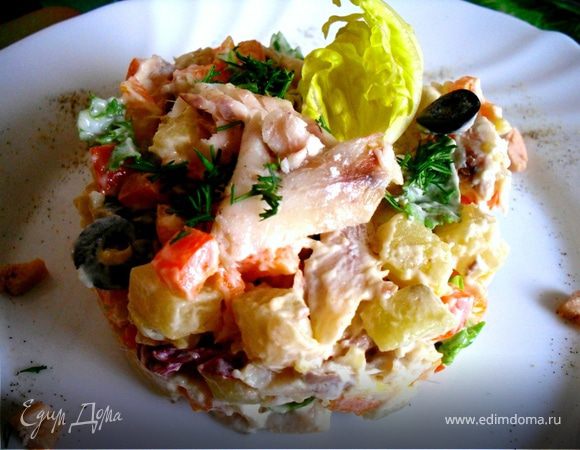 Салат с копчёной рыбой