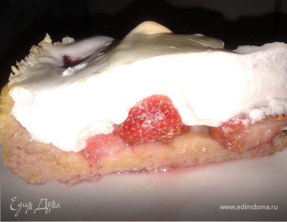 Пирог с клубникой / румынский вариант/
