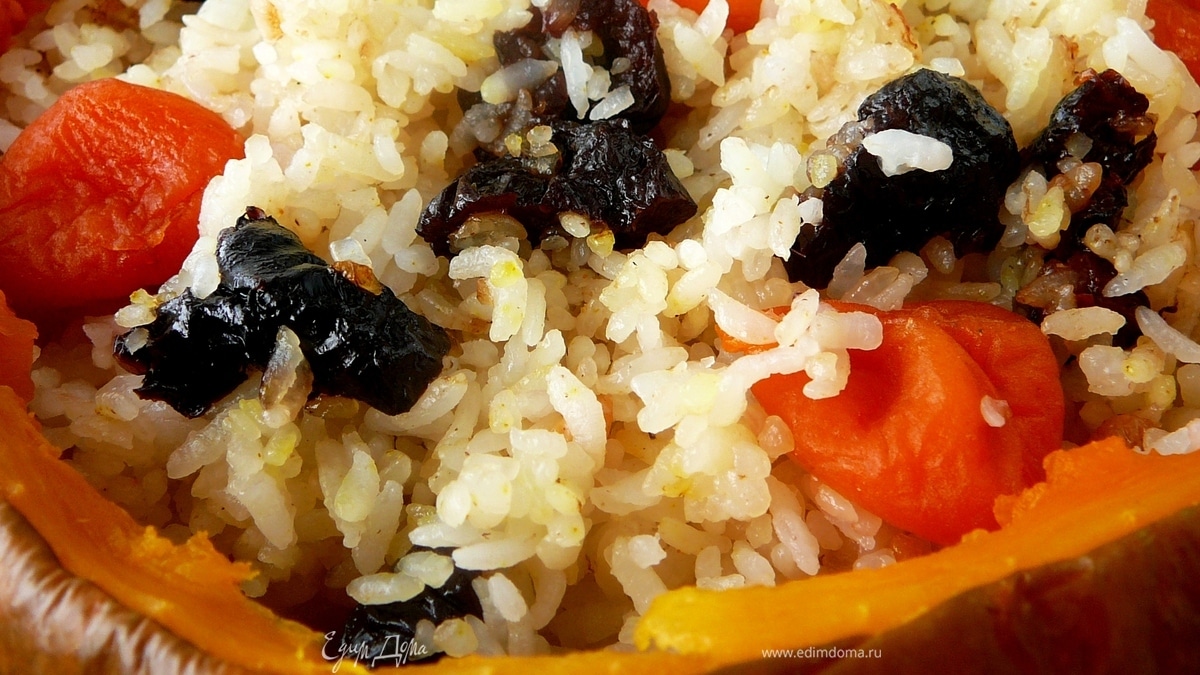 Сладкая рисовая каша в тыкве