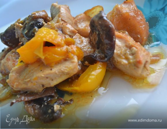 Куриная грудка с овощами