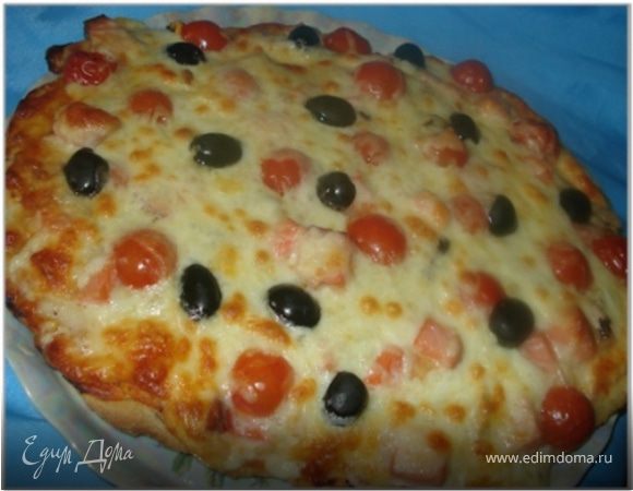 Пицца с колбасой и пицца с морепродуктами