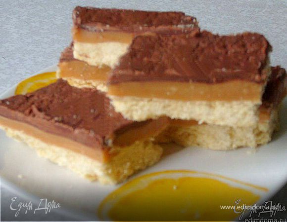 Пирожное "Поцелуй миллионера" с молочной карамелью из сухого молока Пирожное "Поцелуй миллионера" с молочной карамелью из сухого молока