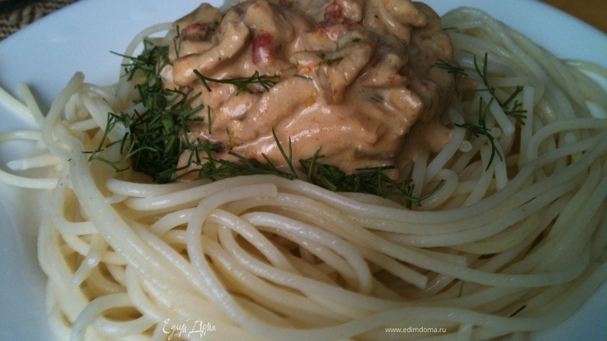 Спагетти с курочкой в сырном соусе