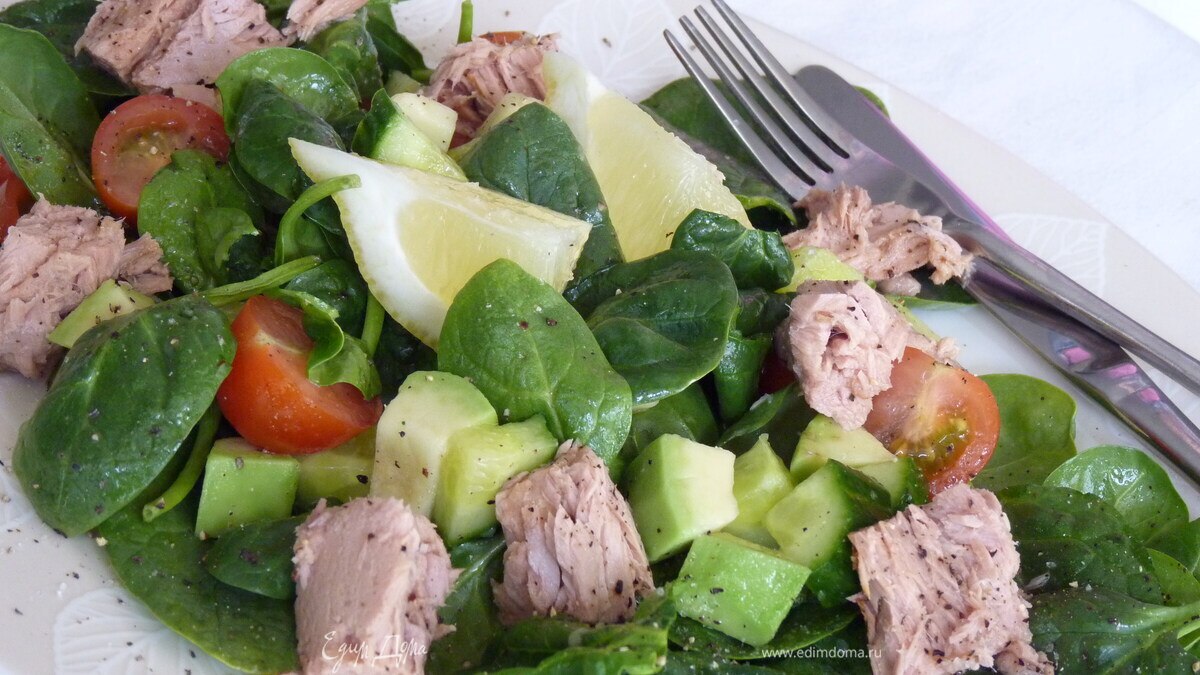 Салат из тунца и авокадо