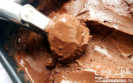 Рецепт Шоколадное мороженое с грецкими орехами