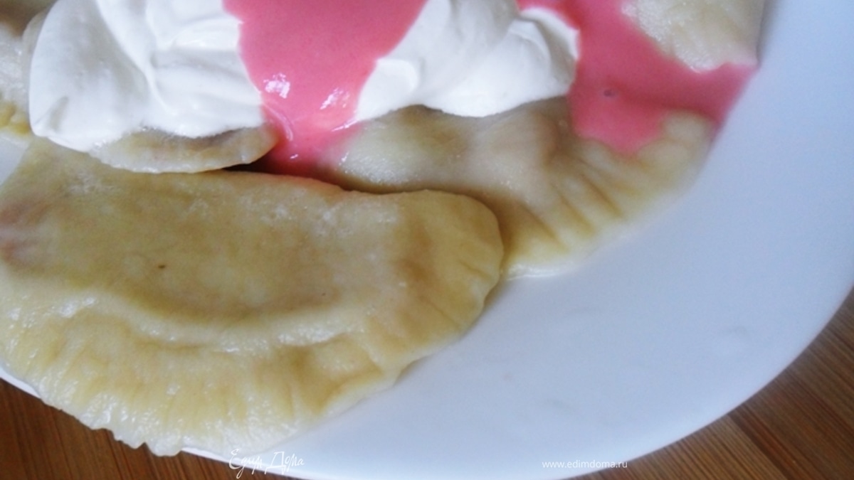 Вареники с клубникой