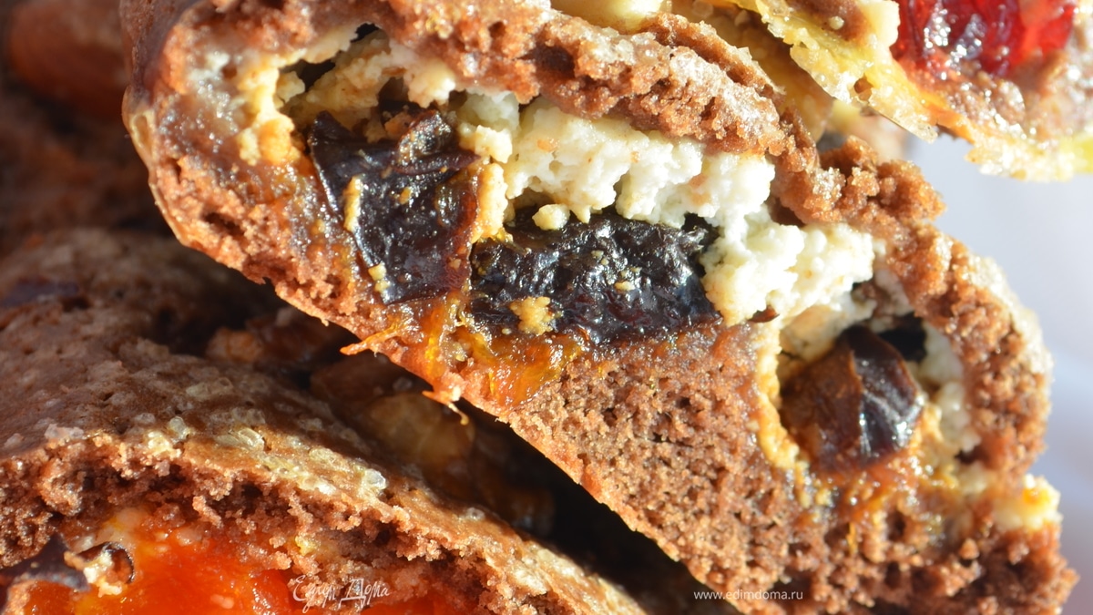 Шоколадное домашнее печенье с творожной начинкой