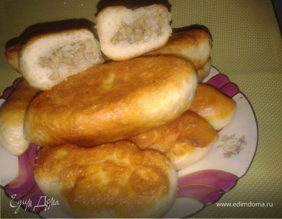 Пирожки с мясом и рисом /из заварного дрожжевого  теста без яиц/