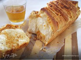 Хлебная гармошка на пиве с горчицей и сыром