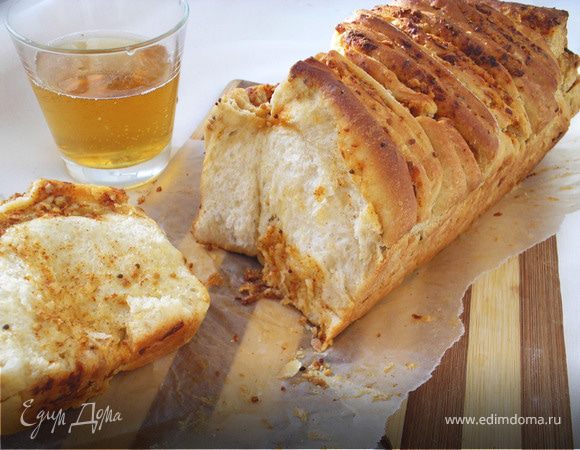 Хлебная гармошка на пиве с горчицей и сыром