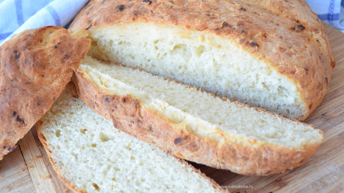 Ароматный луковый каравай