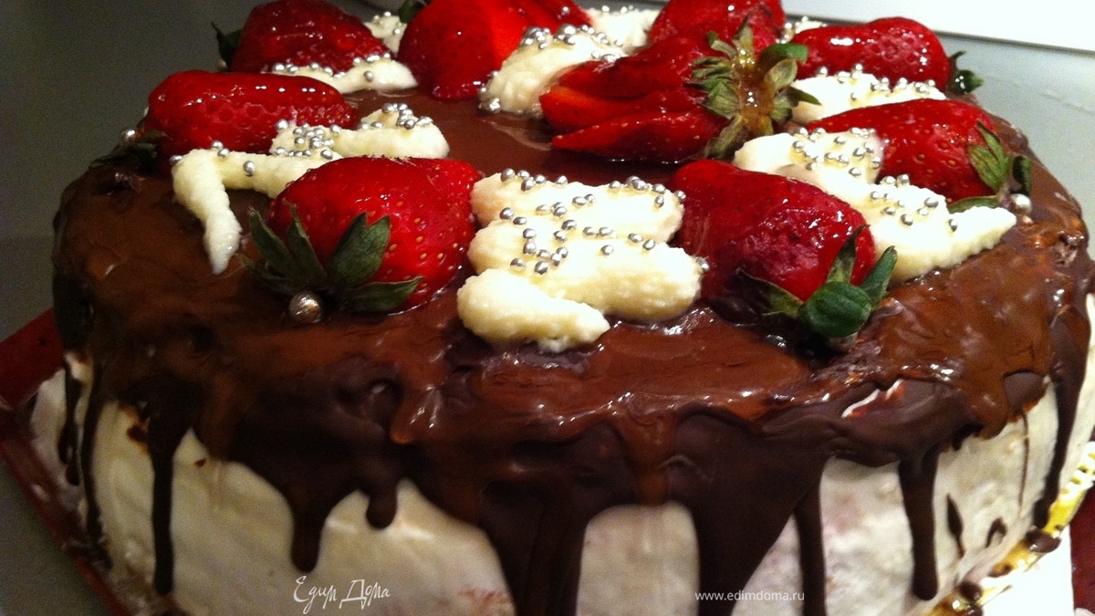 Торт "Клубничка в шоколаде"