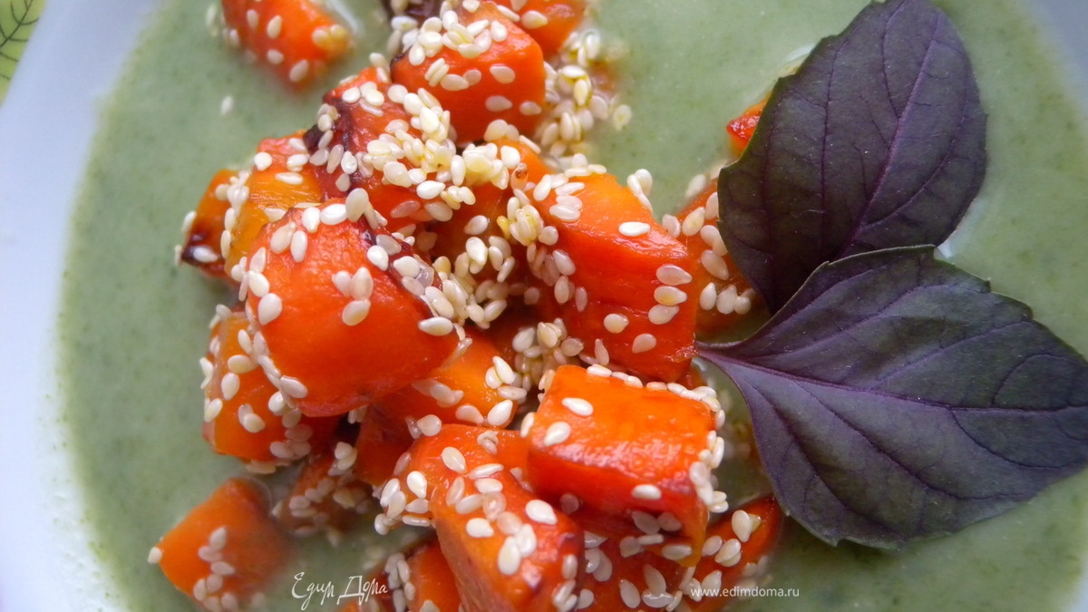 Крем-суп из шпината с морковкой и кунжутом :-)