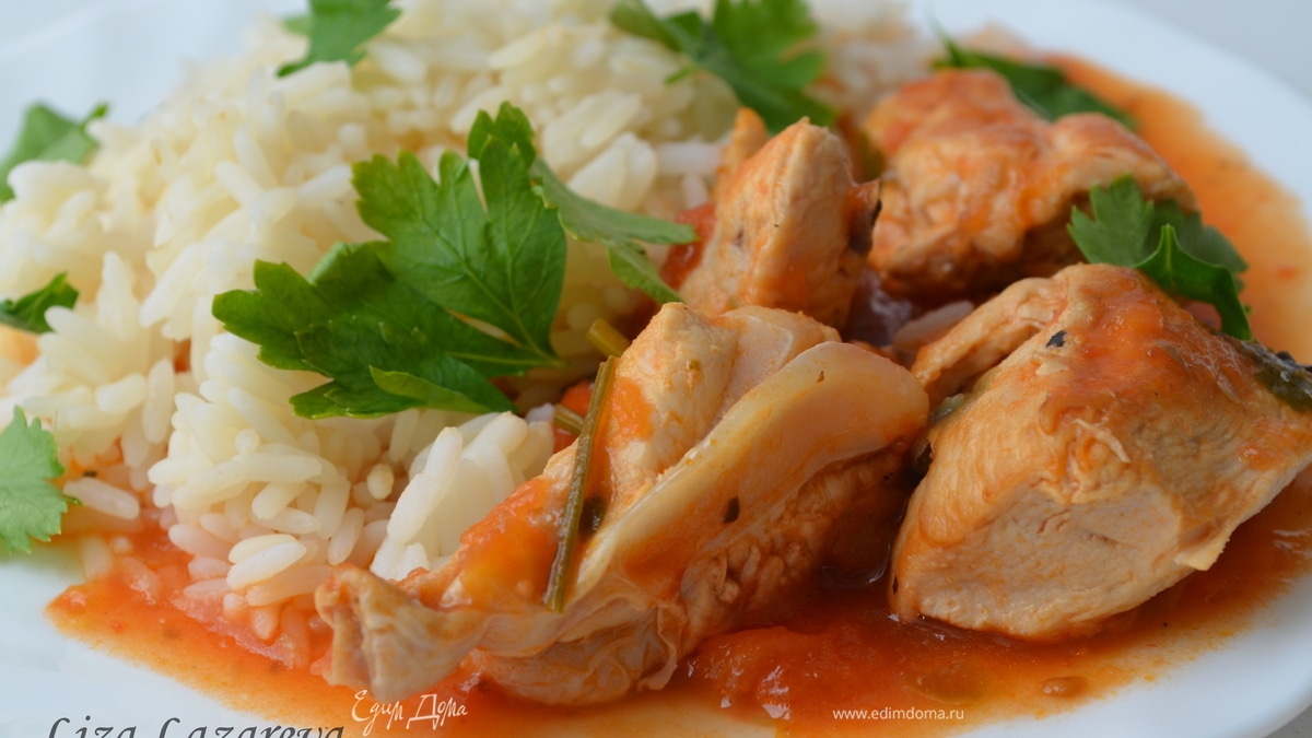 Куриное филе в пикантном соусе